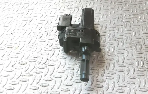 Clutch pedal sensor