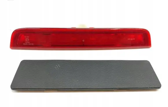 Toyota Yaris Third/center stoplight 81570