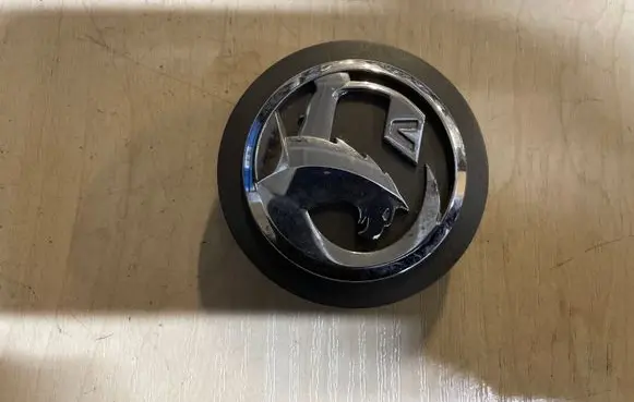 Opel Meriva B Original wheel cap 13306610