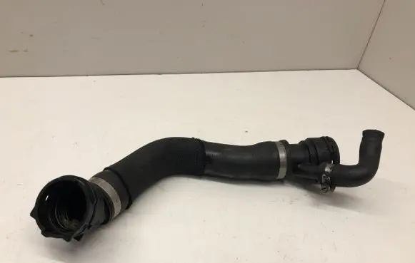 BMW 5 E60 E61 Engine coolant pipe/hose 7789742