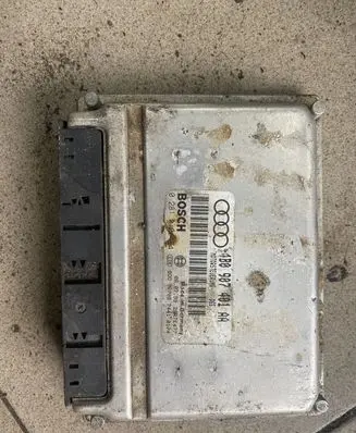 Audi A6 S6 C5 4B Engine control unit/module 4B0907401AA