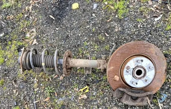 KIA Sportage Stub axle 517152Y500