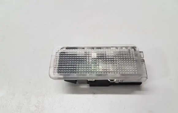 Peugeot 5008 II Rear seat light 6362N6 9813171980