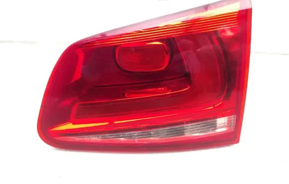 Volkswagen Touareg I Tailgate rear/tail lights 7P6945094A 89090274