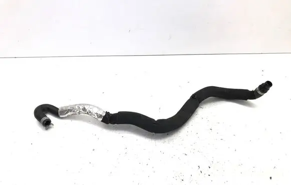 Volvo XC40 Engine coolant pipe/hose 32339721