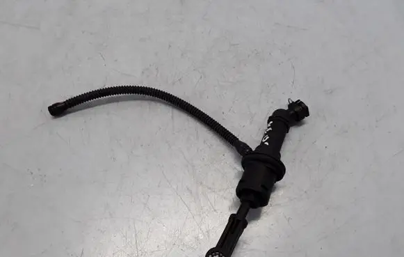 Clutch master cylinder