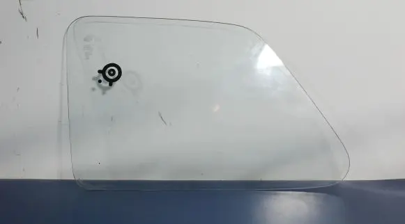 Fiat 126 Front door vent window glass four-door 