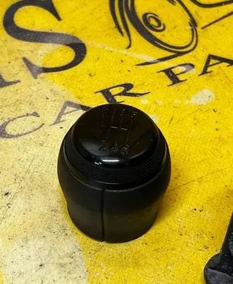 Dacia Sandero III Gear lever shifter trim leather/knob 2D0029339P
