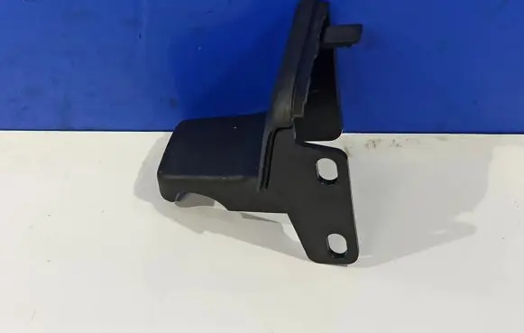 Volvo XC90 Front door seat control surround trim 39832076