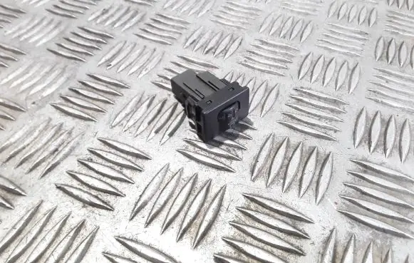 Toyota Yaris Headlight level height control switch 841520D030