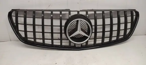 Mercedes-Benz C W205 Front bumper upper radiator grill A2078880260