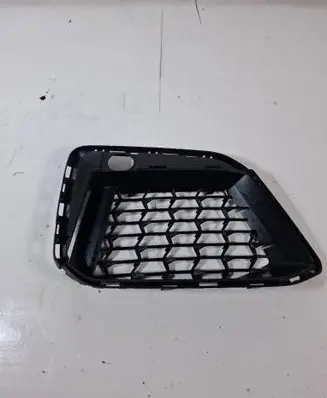 BMW 5 G30 G31 Front bumper lower grill 8098670