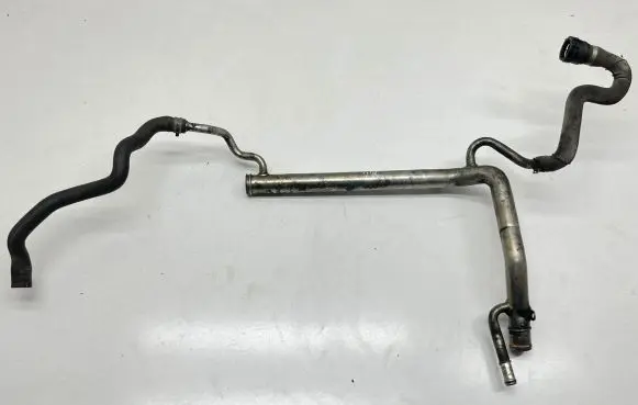 Volvo V70 Engine coolant pipe/hose