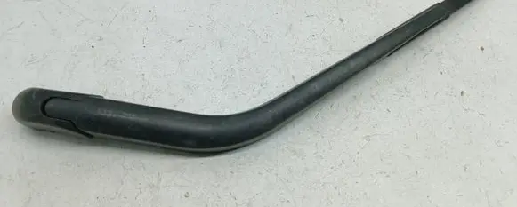 Nissan Note (E11) Rear wiper blade arm 39873 05921 09872