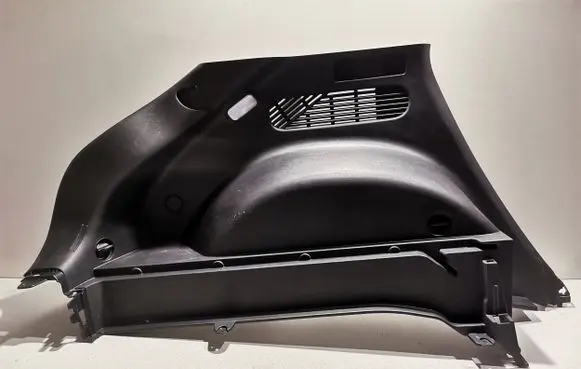 Trunk/boot side trim panel