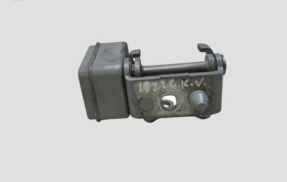 Peugeot 207 Rear door upper hinge