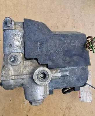 Mercedes-Benz E W124 ABS Pump 0265200043