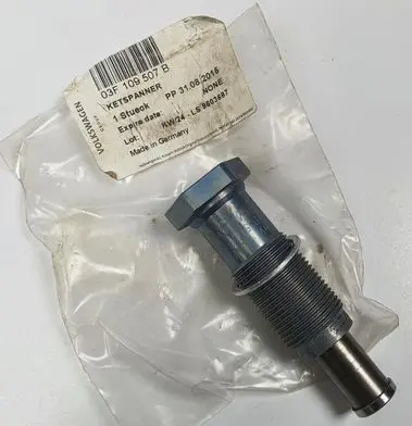 Skoda Fabia Mk2 (5J) Timing belt tensioner 03F109507B