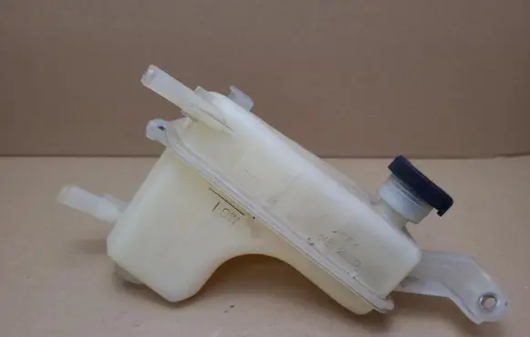 Toyota Prius+ (ZVW40) Coolant expansion tank/reservoir 1648028080