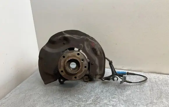 BMW 5 E60 E61 Front wheel hub spindle knuckle 6768315 552029303