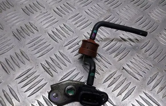 Toyota Auris E180 Valve oil control 
