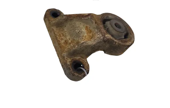 Mazda CX-7 Engine mount bracket