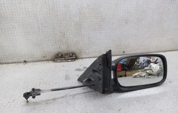 Volkswagen PASSAT B4 Manual wing mirror E10017273