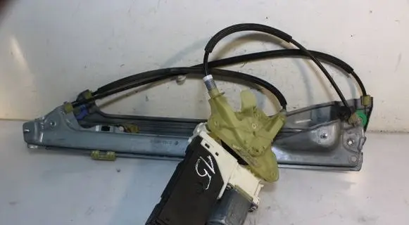 Renault Laguna III Front window lifting mechanism without motor 974826102