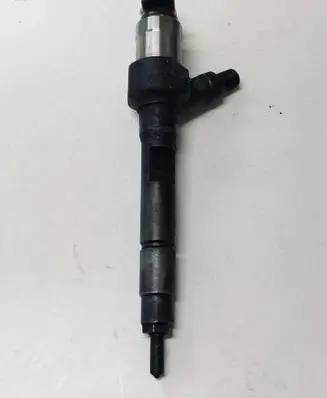 Mazda 6 Fuel injector R2AA13H50