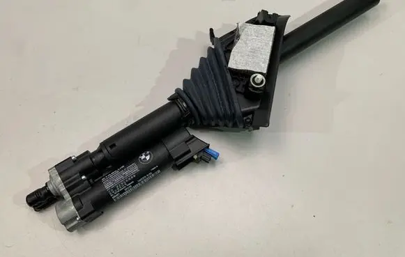 BMW 4 F36 Gran coupe Tailgate strut 7432375