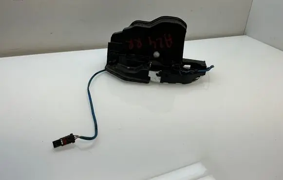 BMW 6 F06 Gran coupe Rear door lock 7276322