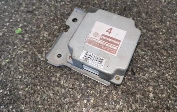 Nissan X-Trail T30 Other control units/modules 41650EQ070