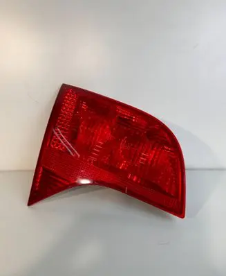 Audi A4 S4 B7 8E 8H Tailgate rear/tail lights 8E9945093 484501 ULO749001