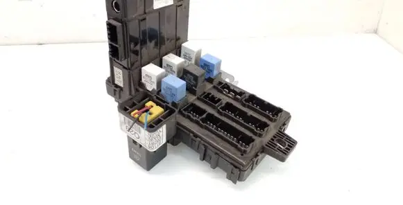 Hyundai Santa Fe Fuse module 9540026500
