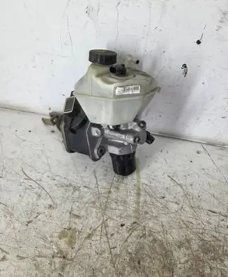 Master brake cylinder
