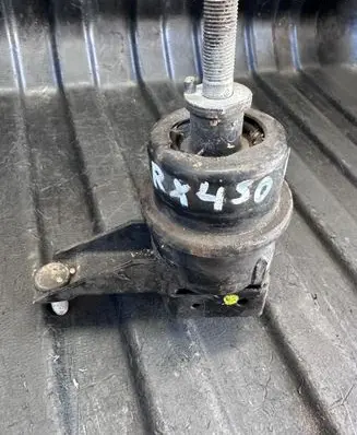 Lexus RX 450H Engine mount bracket 450RX