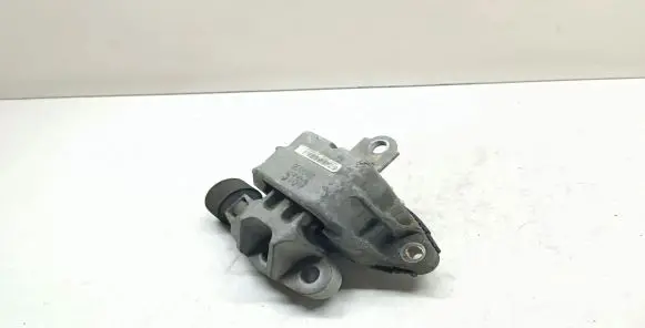 Opel Mokka Engine mount bracket 95135160