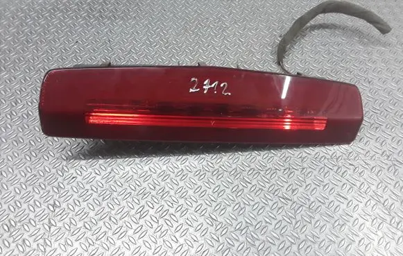 Opel Zafira B Third/center stoplight 13252463