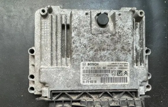 Citroen C4 II Engine control unit/module 0281030546 9666729580 9807885980