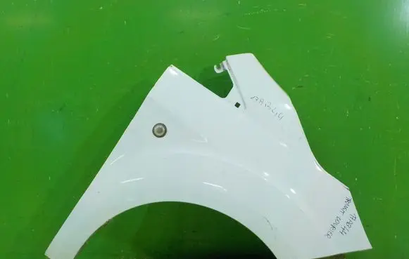 Peugeot 5008 Fender PRZOD LEWY