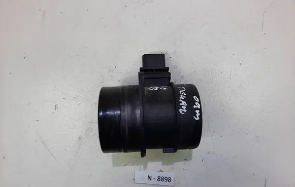 Volkswagen Tiguan Mass air flow meter 03G906461C