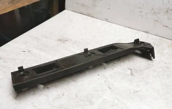 Volkswagen Golf IV Front bumper mounting bracket 1J0807184A