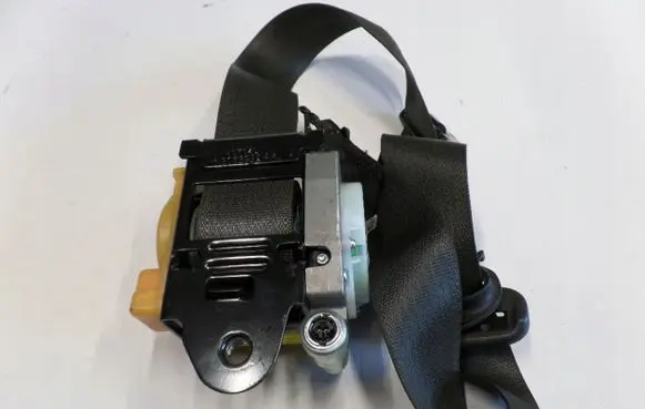 Opel Insignia A Front seatbelt 12848367