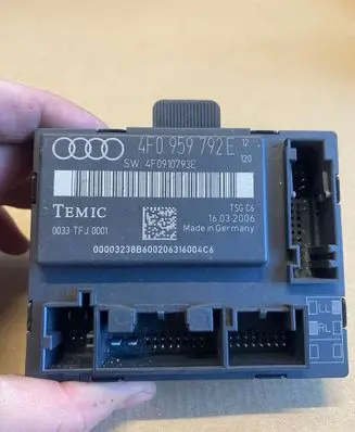 Audi A6 S6 C6 4F Door control unit/module 4F0959792E