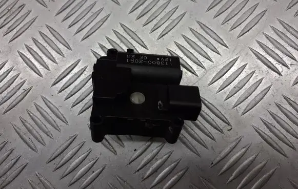 Toyota Avensis Verso A/C air flow flap actuator/motor 113800-2051