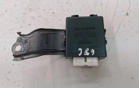 Lexus IS 220D-250-350 Door control unit/module 8597053030 0515004060