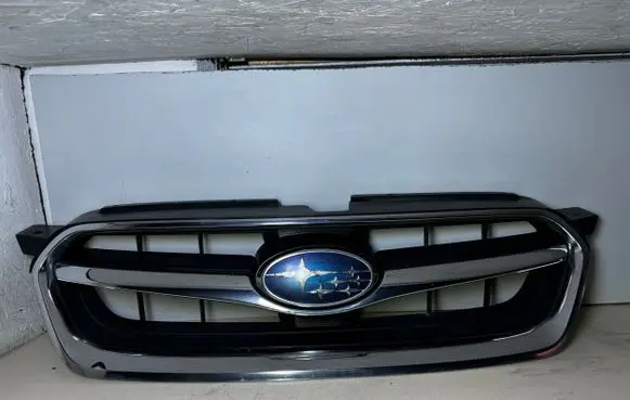 Subaru Legacy Front grill 91121AG150