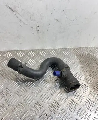 Volkswagen PASSAT B5.5 Engine coolant pipe/hose 8D0121049A