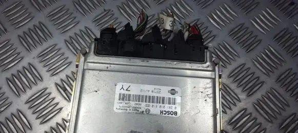 Nissan Almera Tino Engine control unit/module 0281010810 020302