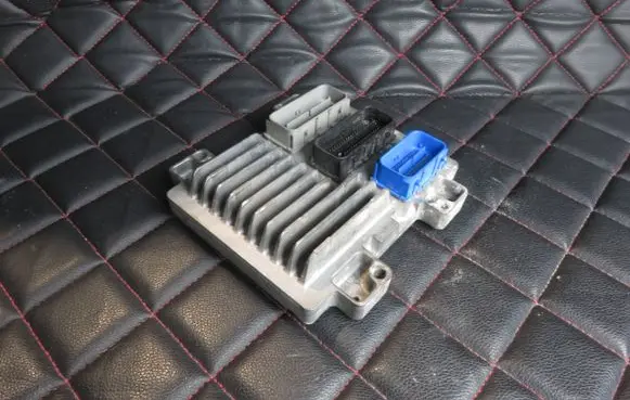 Opel Corsa D Engine control unit/module 55598552 12643636 86ABXYX14028TX1Z